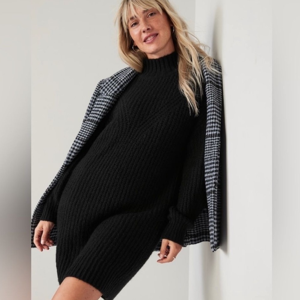NWOT! Black Long-Sleeve Mock-Neck Mini Sweater Shift Dress - Multiple - Picture 4 of 7